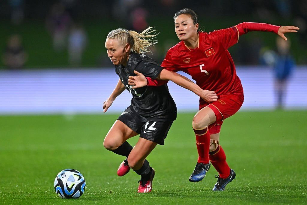 hoang-loan-tuyen-nu-viet-nam-da-san-sang-dau-tay-ban-nha