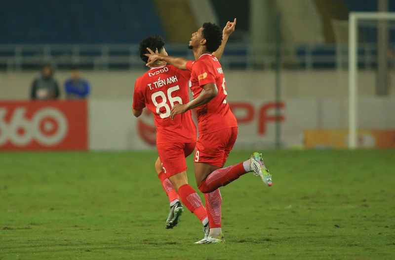 giup-doi-nha-tro-thanh-ung-vien-vo-dich-v-league-tro-cung-hlv-kim-sang-sik-khang-dinh-duong-con-dai