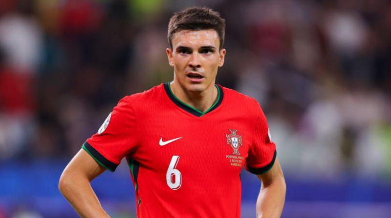 khong-can-chi-dam-arsenal-co-the-so-huu-may-quet