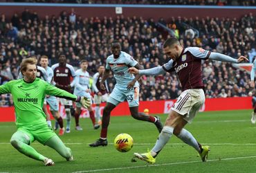 Aston Villa vs Brentford (21:00 – 01/02)