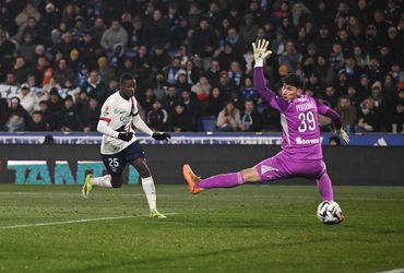 Strasbourg vs PSG (02:45 – 02/02)