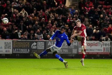 Bristol City vs Watford (03:00 – 28/02)