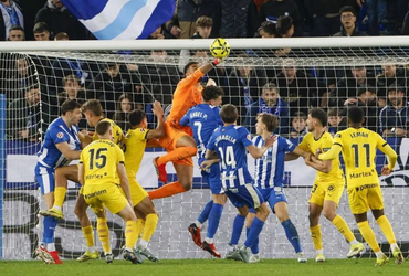 Alavés vs  Girona (03:00 – 24/02)