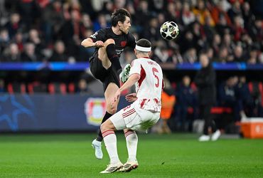 Bayer Leverkusen vs Olympiakos (03:00 – 25/02)